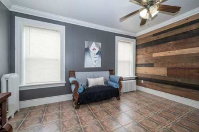 Craig R Harmaty's room