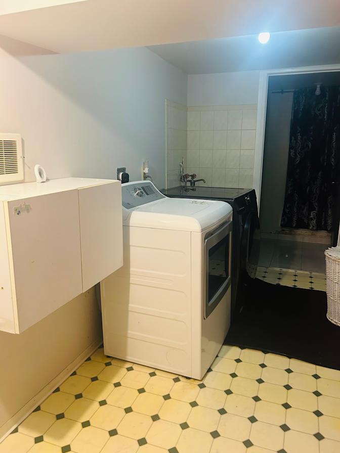 Photo of Gloria's room