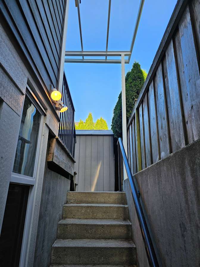 Shirley Hwang's room