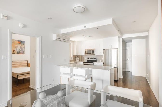 Matthew Achkarian's room