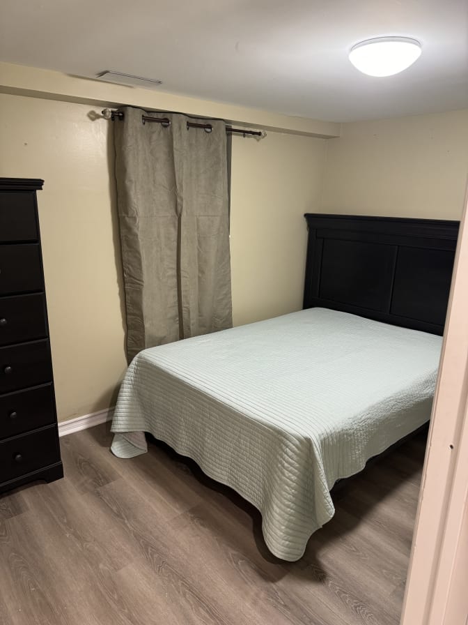 Kelesha Mcknight's room