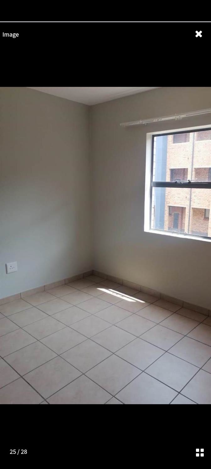 Photo of Vutomi's room