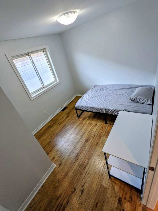 Photo of Student Rentals UWindsor's room