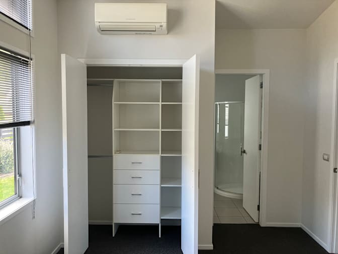 Photo of Allan Struthers's room
