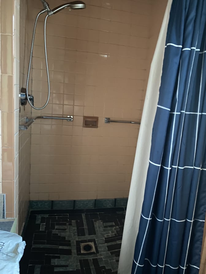 Photo of suk lim's room