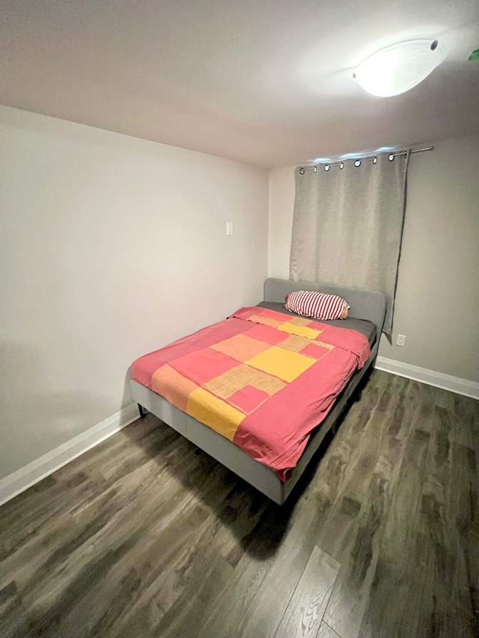 EKC Homestay Toronto's room