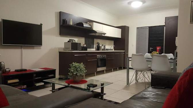 Photo of Bongs's room