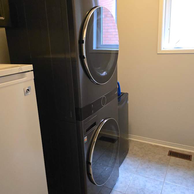 Amir Tabriznia's room