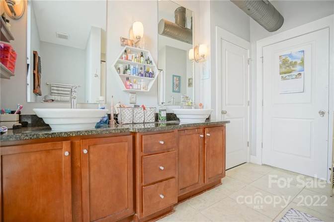 Photo of Alcove Rooms's room
