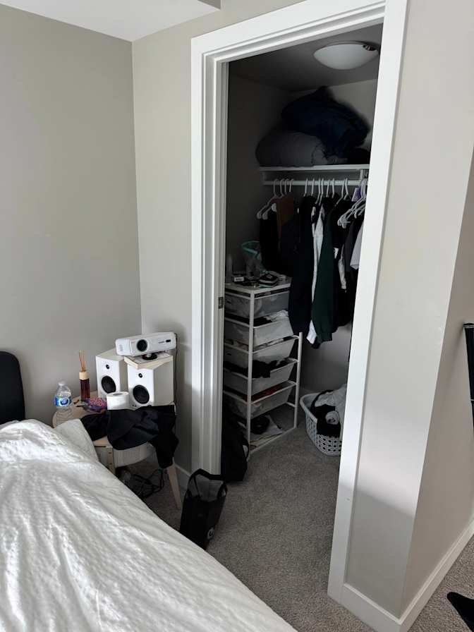 Artur Bertash's room