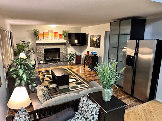 Photo of Don Lafont's room