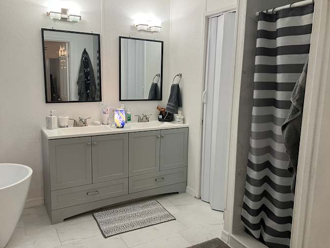 Photo of Modern efficiencies's room