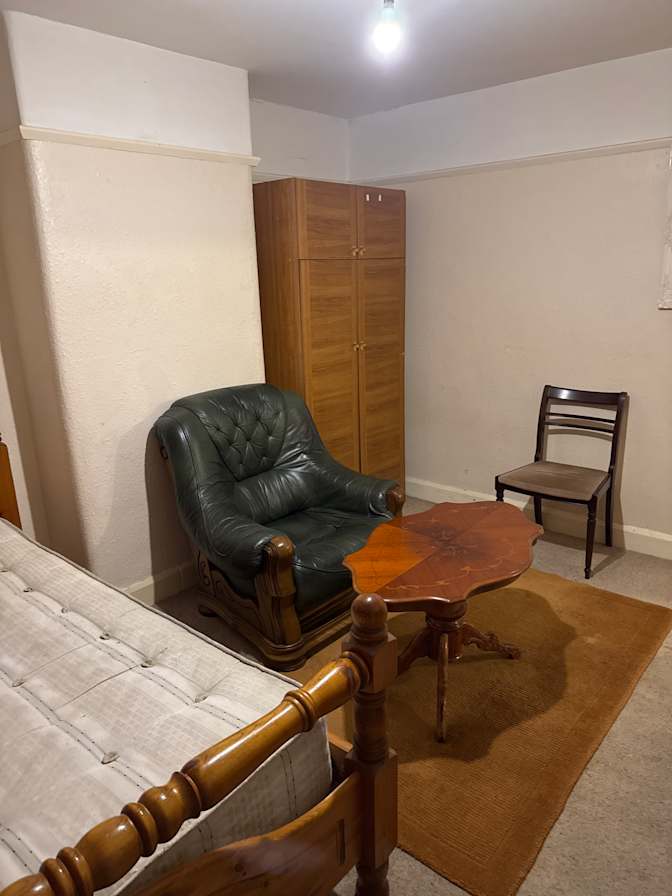 Photo of Godwin's room