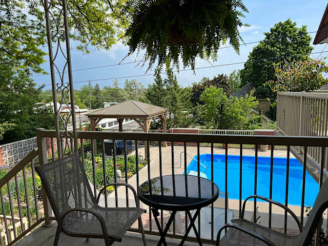 Photo of Jennifer and Larry's room