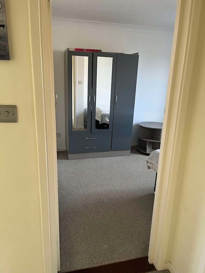 Photo of Ion's room