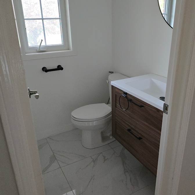 Amir Tabriznia's room