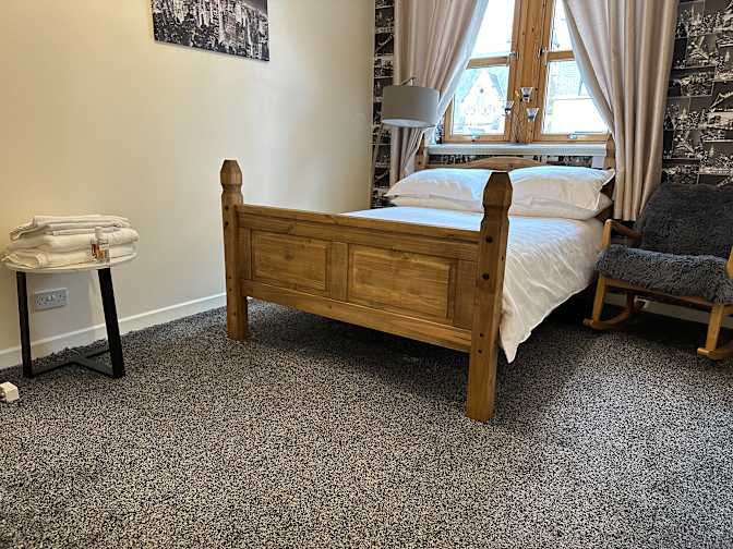 Photo of R's room