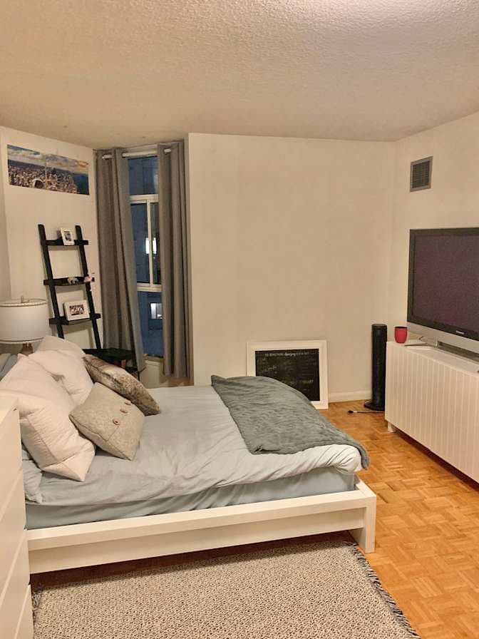 Latifa Arowona's room