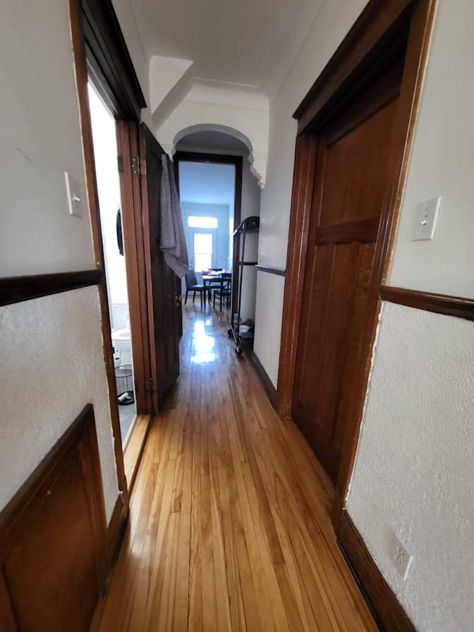 Andrea Alzate's room