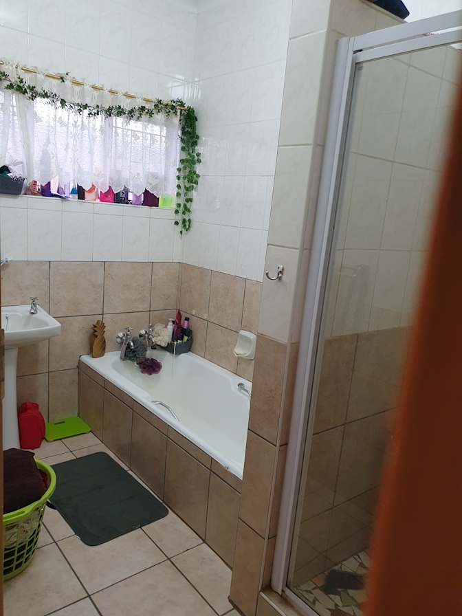 Photo of Elaine's room