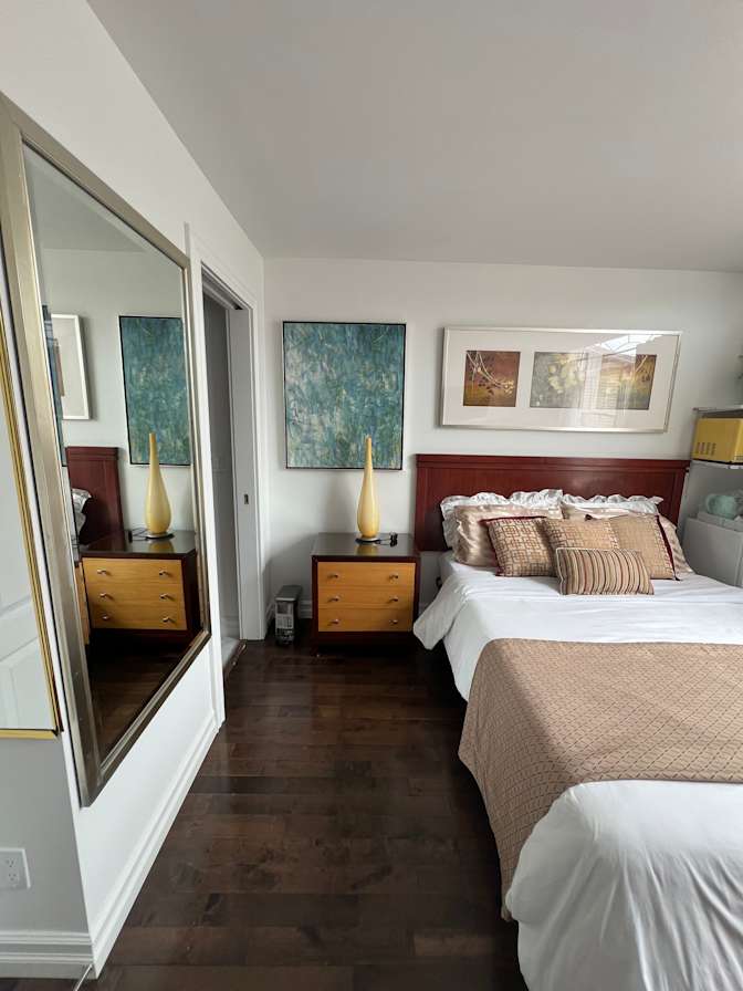 Xiaoye ( Zoe)'s room