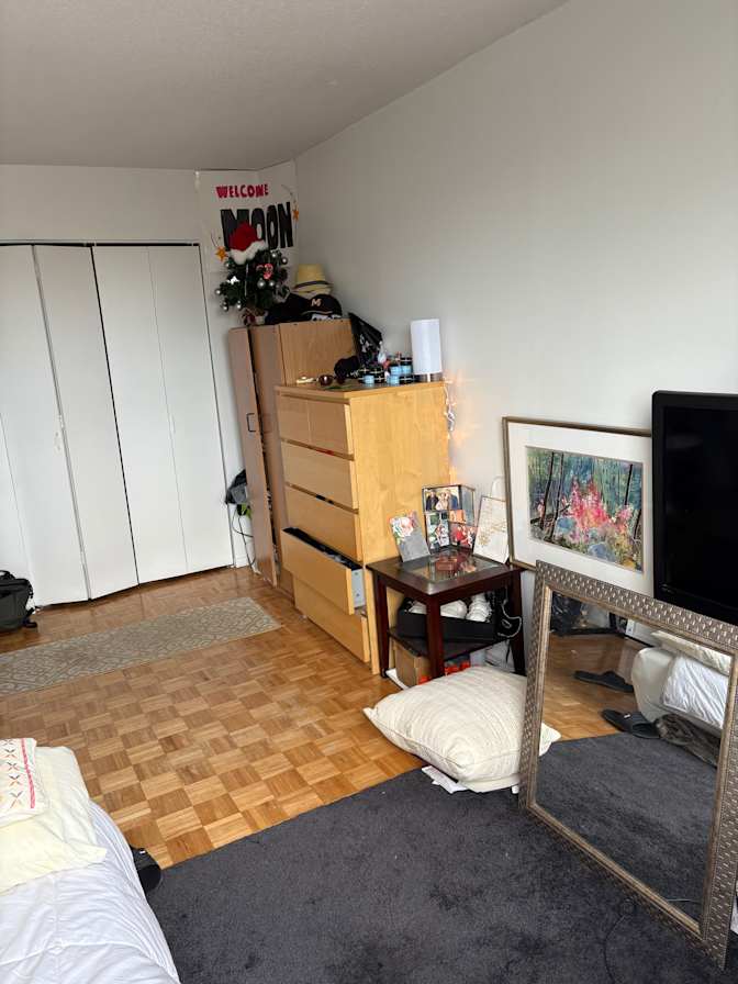 Photo of Moon BA k's room