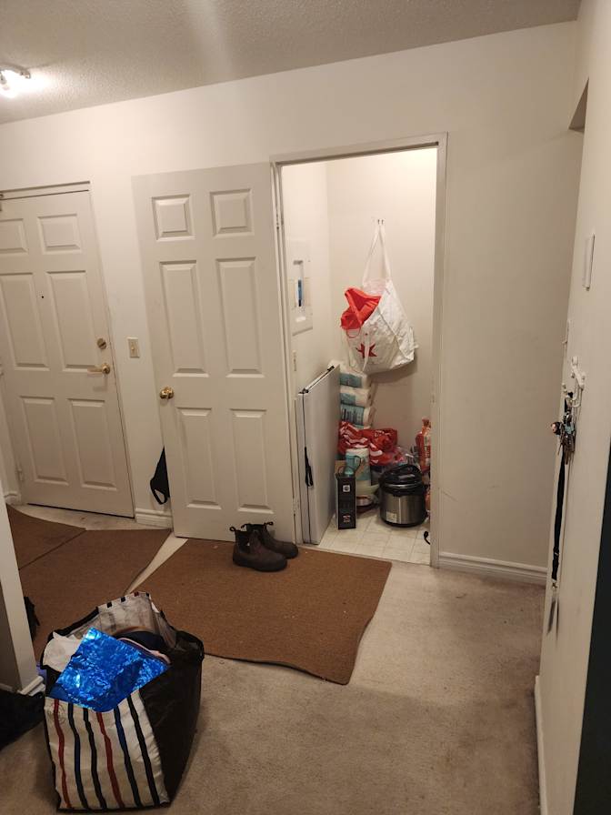 Dandrade browne's room