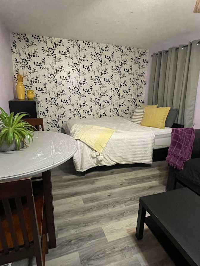 Photo of Lynda's room