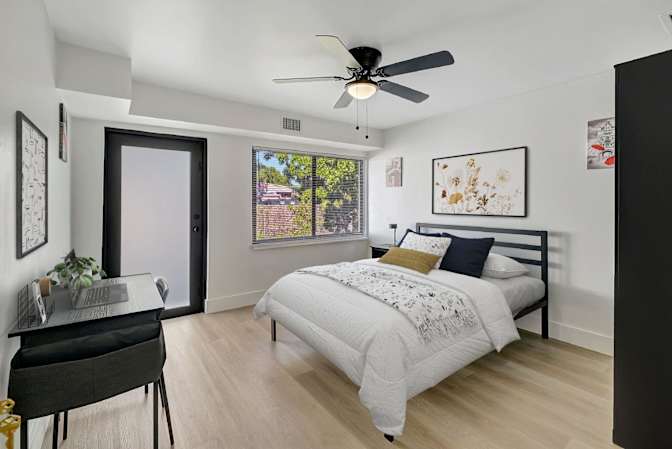 Photo of PadSplit's room