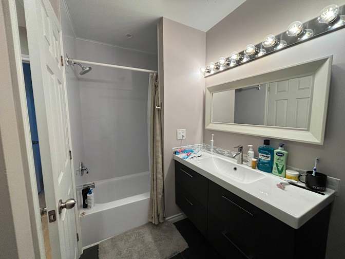 Genevieve Santos's room