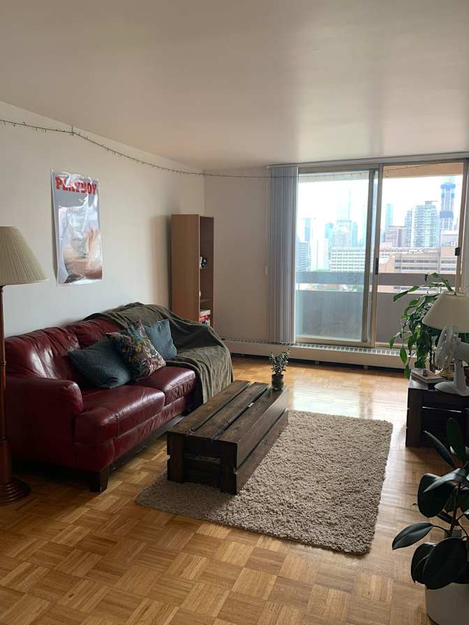 Oriana Sully Monaco's room