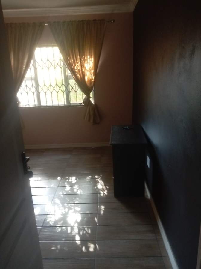 Photo of Aubin's room