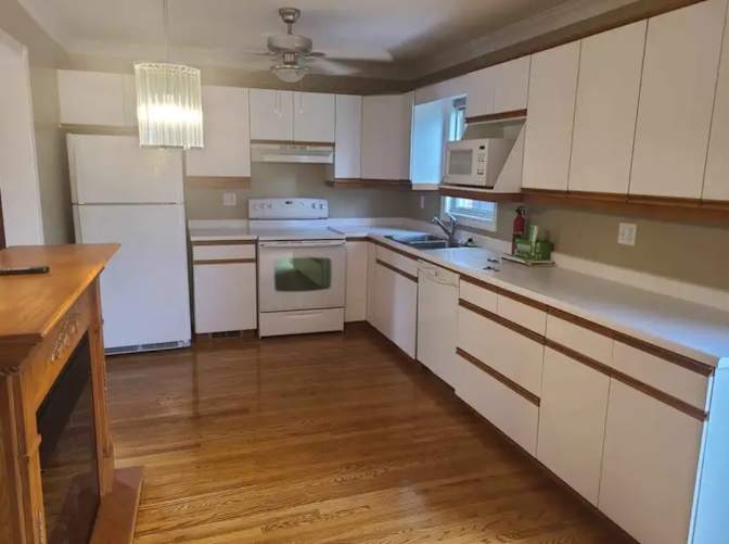 IVY-ROSE KENNEDY's room