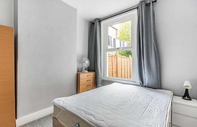 Photo of Ella's room