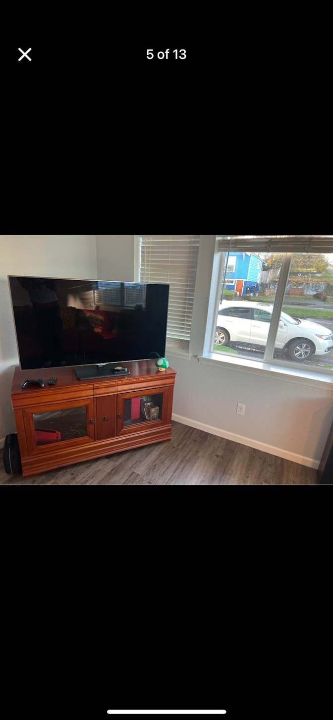 Photo of Ashton Drew's room