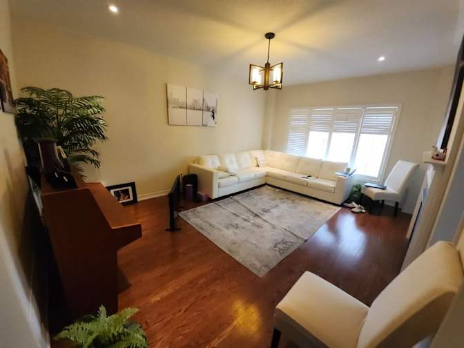 ERANGA UKWATTA's room