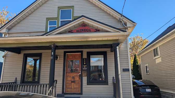 Carone Williams's room