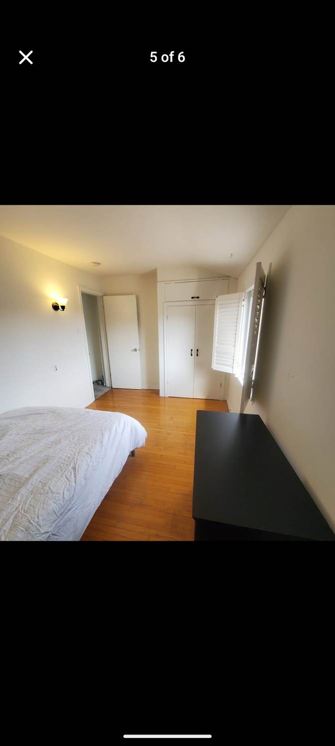 Alejandro Fernandez's room