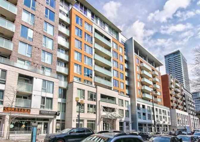 Guy Ben-Shoshan's room