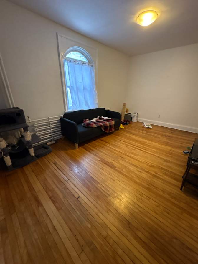 Jesuseme Asein's room