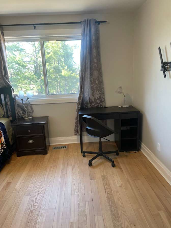 Photo of Char's room