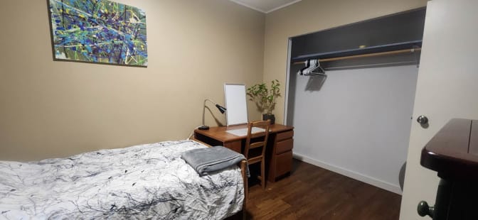 Photo of Brooks's room