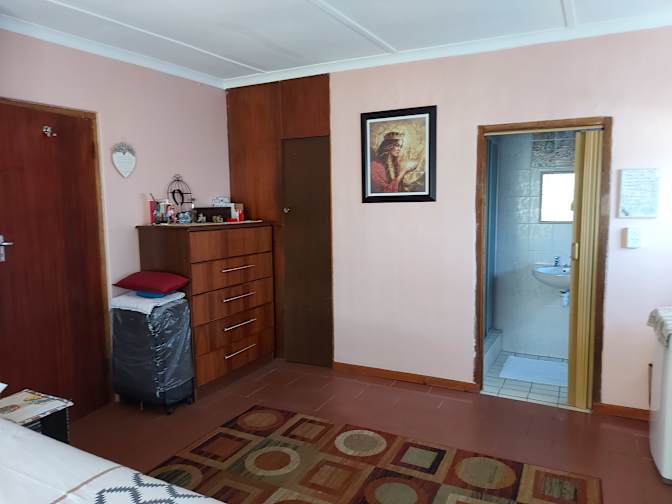 Photo of Nicole's room