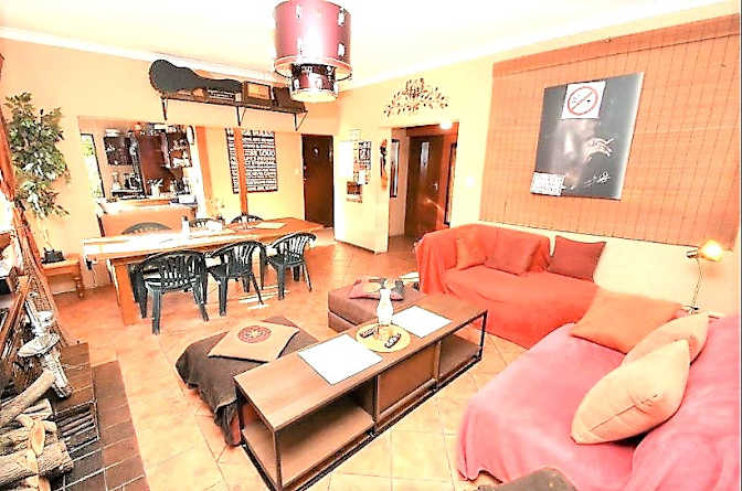 Photo of Jos Milne's room