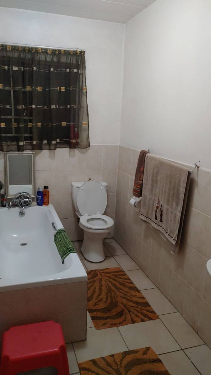 Photo of Prego's room