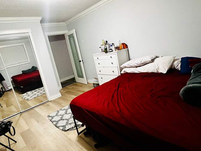 Sehrish Pretty's room