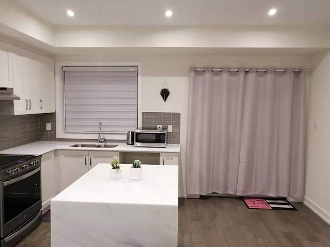 Tolobi Rental's room