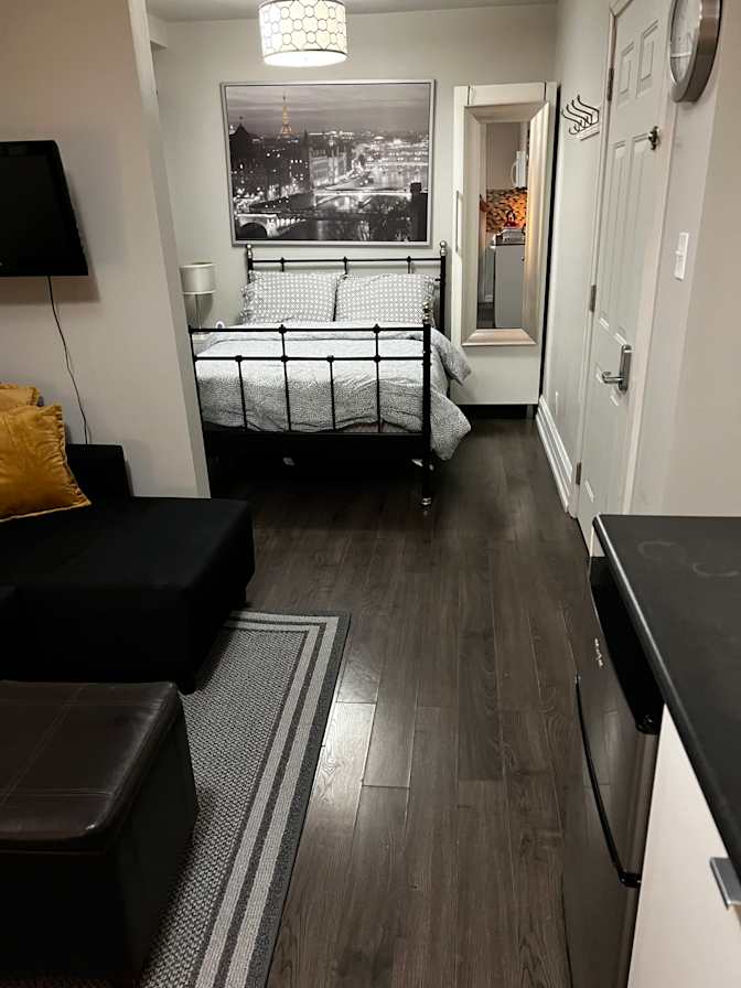 Nick Sarkovski's room