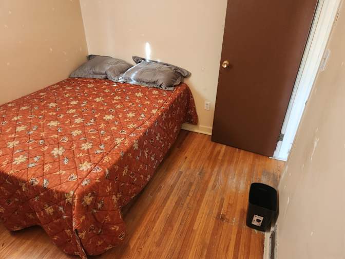 Kevin Dunsford's room