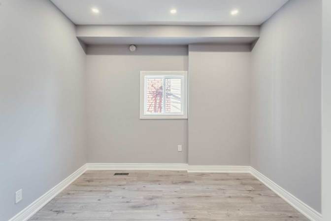 Bobby Sharifian's room